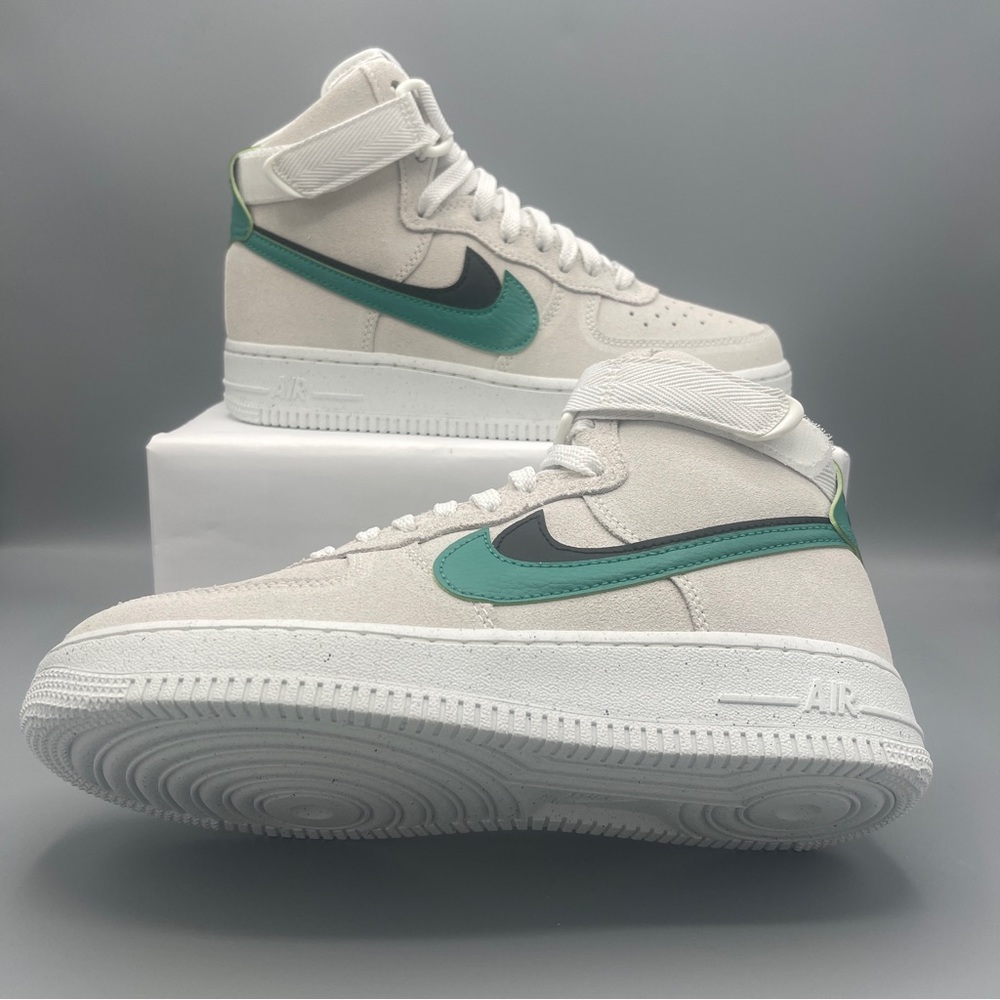 Womens Nike Air Force 1 High SE 'Sesame Neptune Green'/ Size 7 - Picture 12 of 13